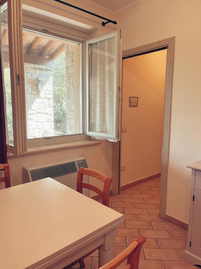 Hostal Residenze L'Alberata Collazzone Exterior foto